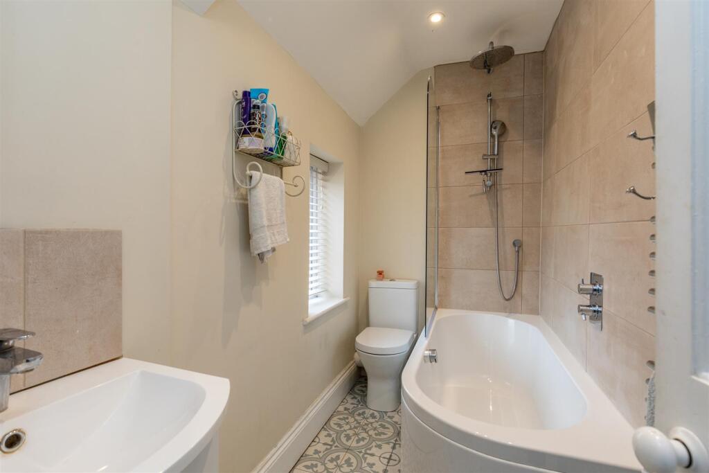 Westbury Lane Bathroom.jpg