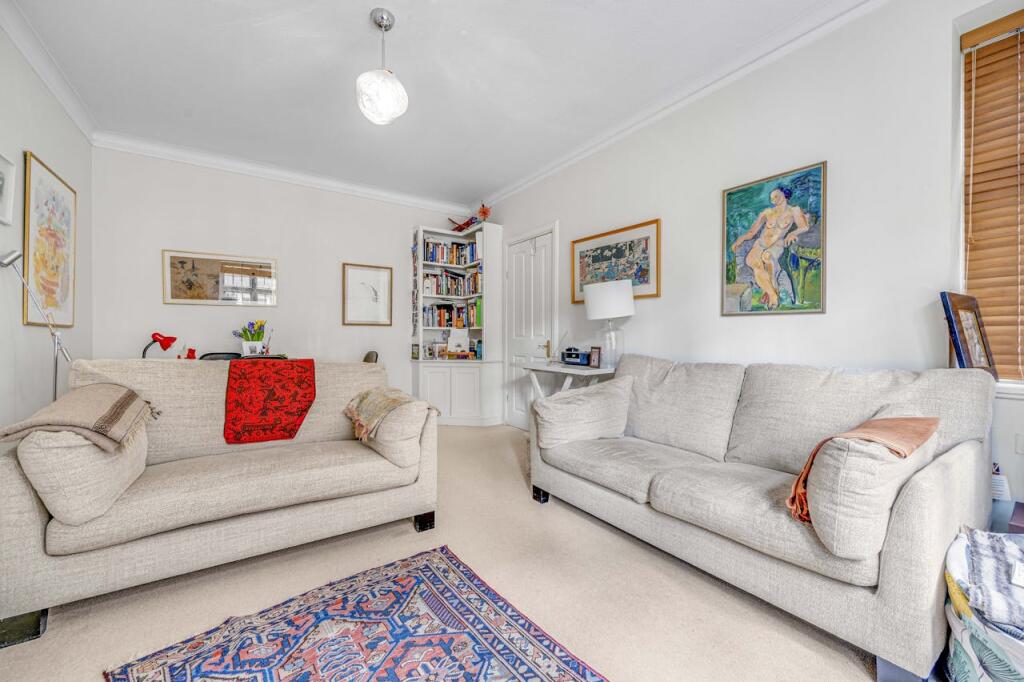 Daniel_Watney_Flat_36_Clare_Court__Judd_Street__