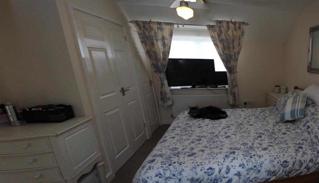 Master Bedroom.jpg