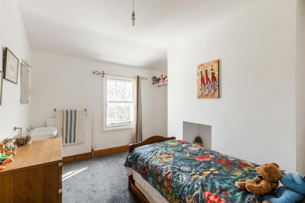 10 Warwick Road-9.jpg