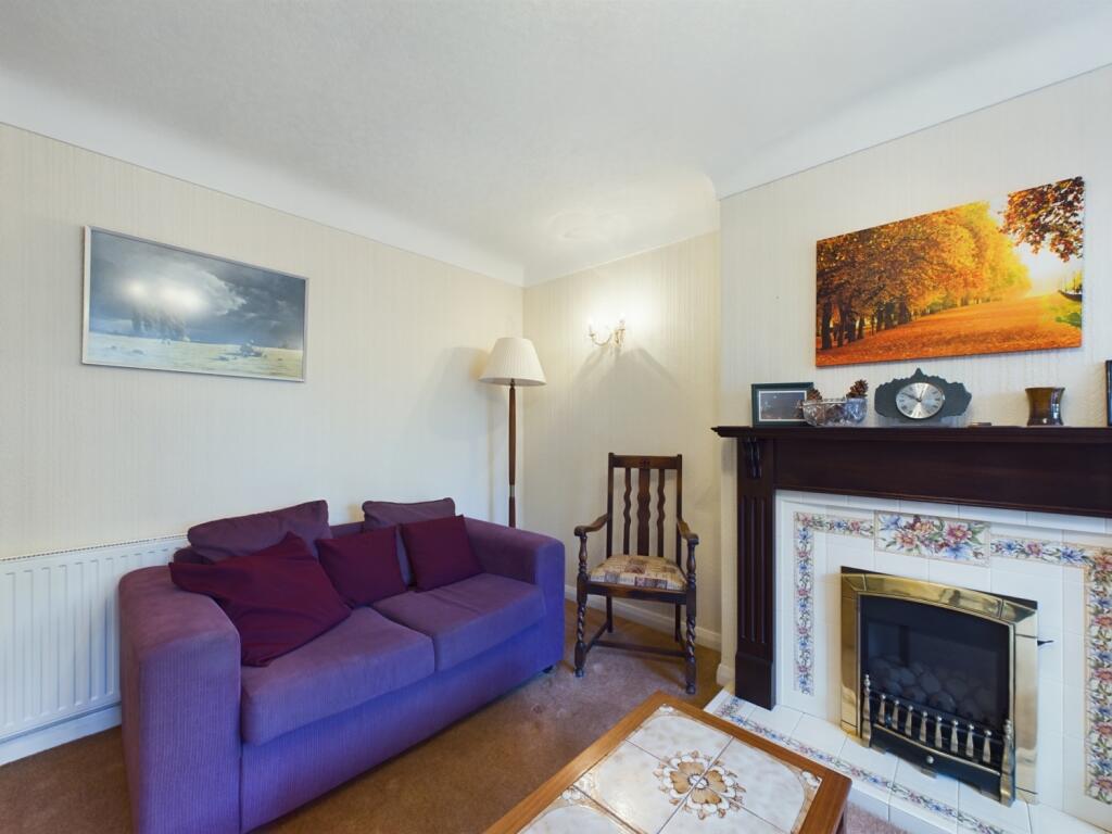 CAM02386G0-PR0095-STILL002