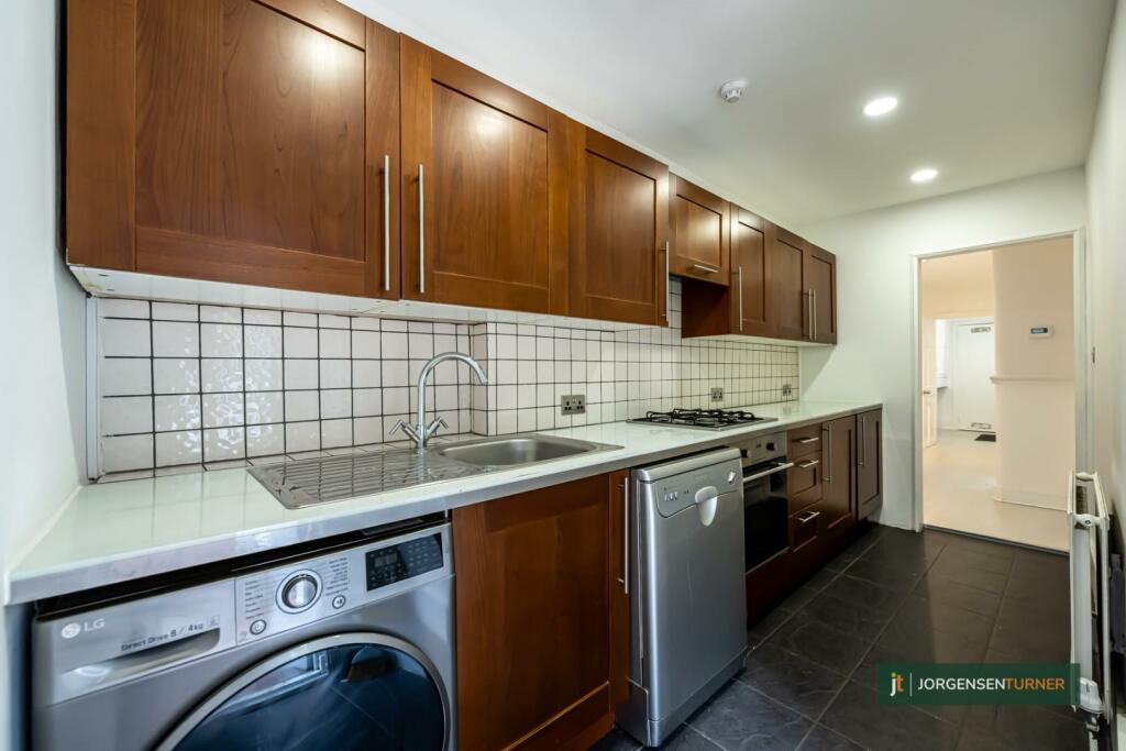 Kitchen .jpg