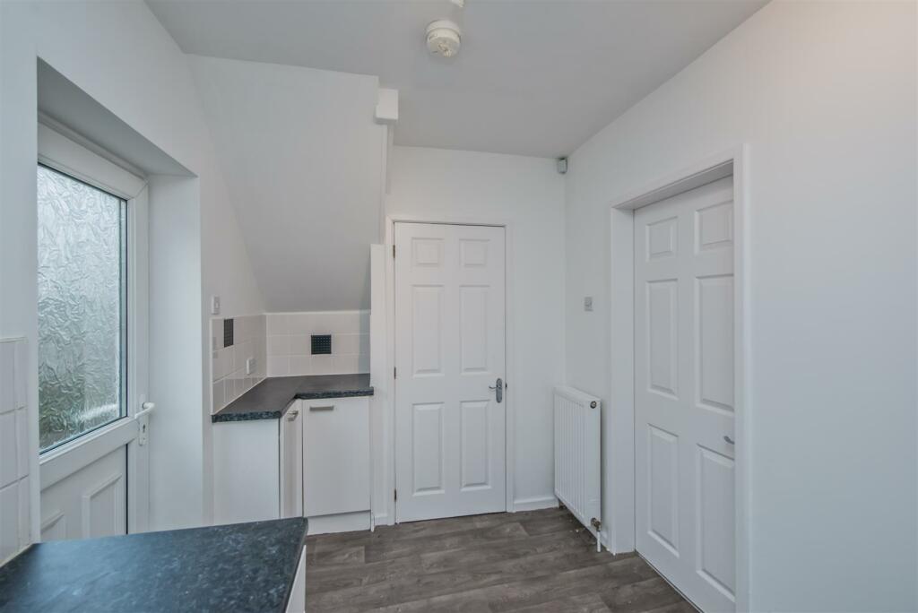 Fitted Kitchen: