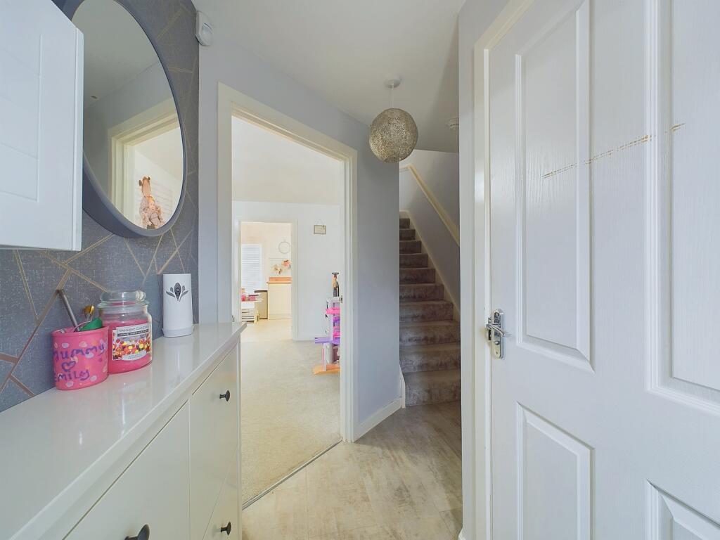 Entrance Hallway &amp; WC