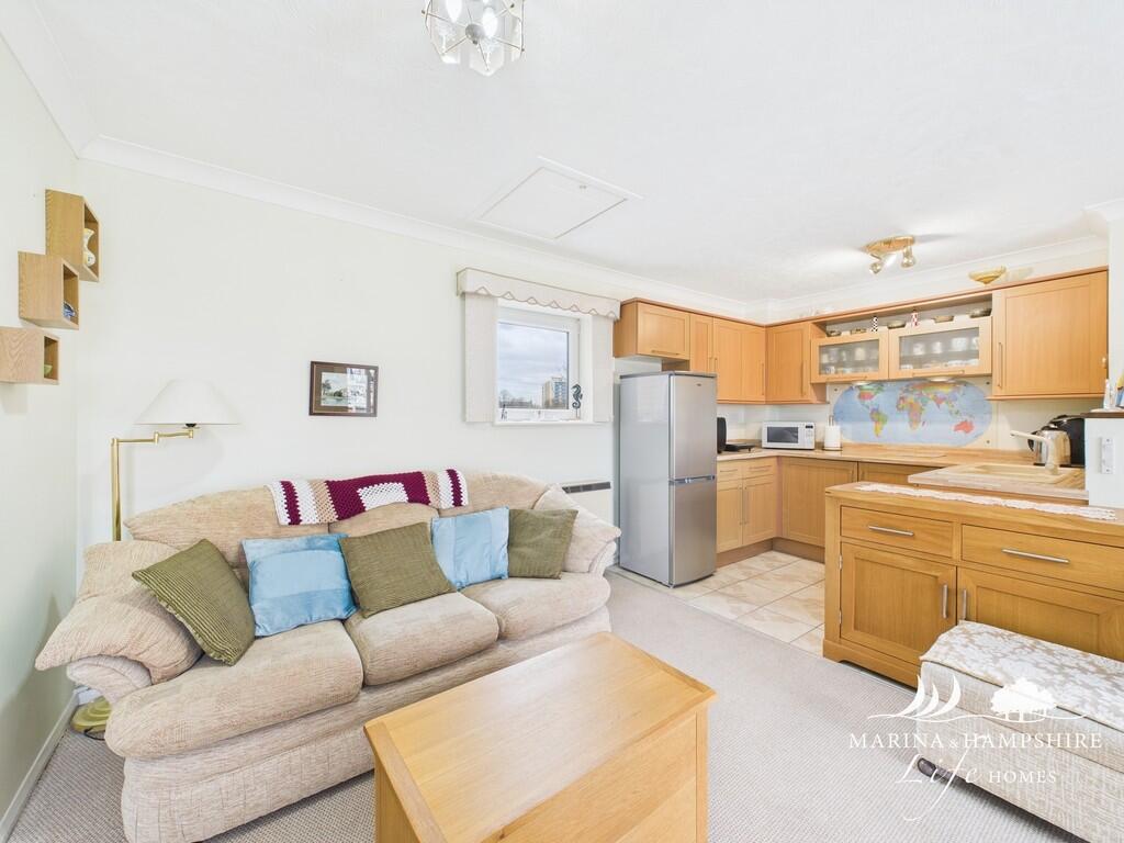 CAM03691G0-PR0037...