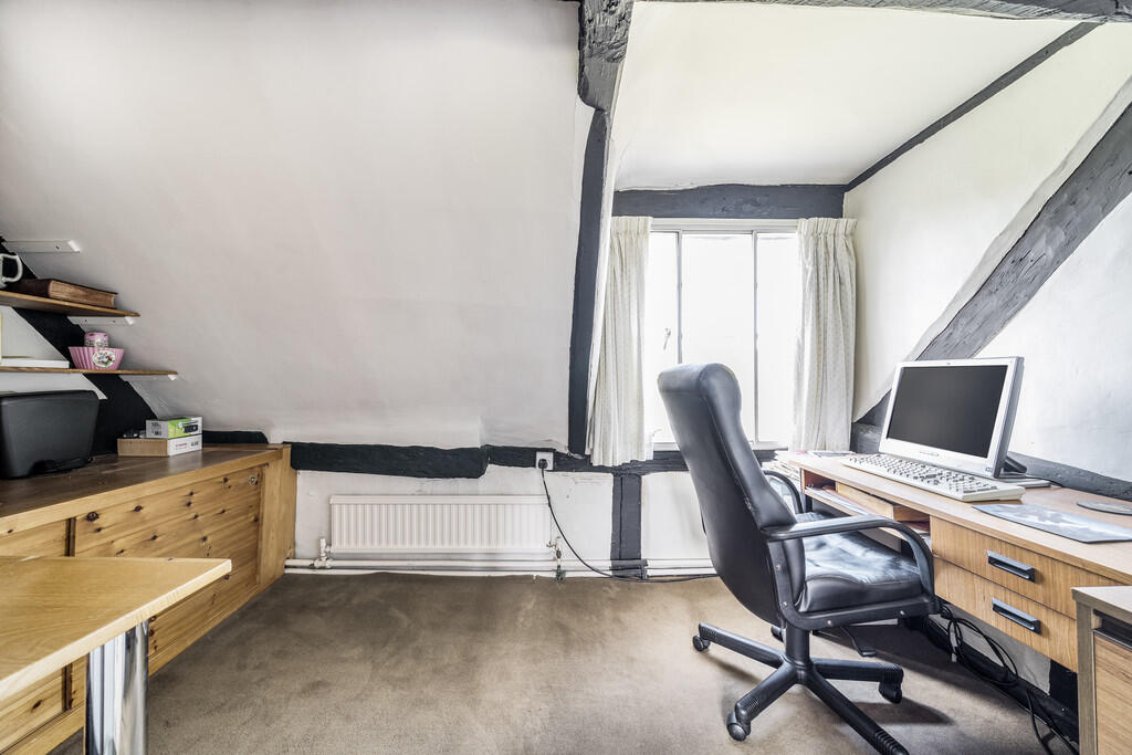 1302341-8-683878d...