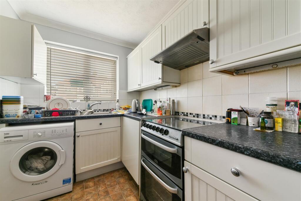 MALDEN ROAD, 193-13.jpg