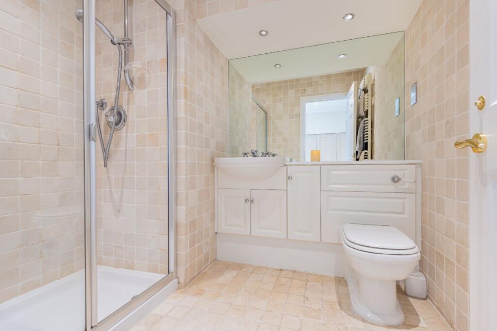 Bedroom One Ensuite
