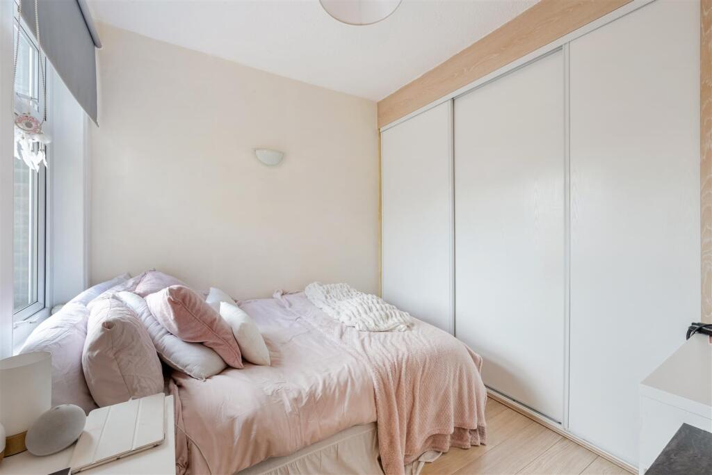 LOWER COURT ROAD (7).jpg