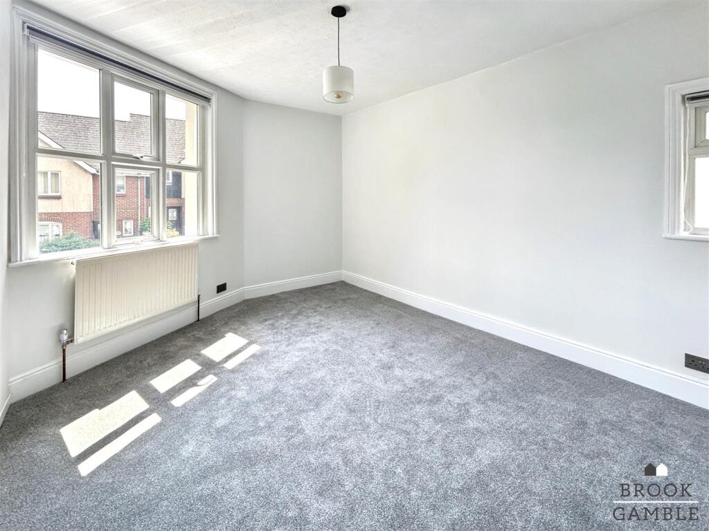 01323 438506