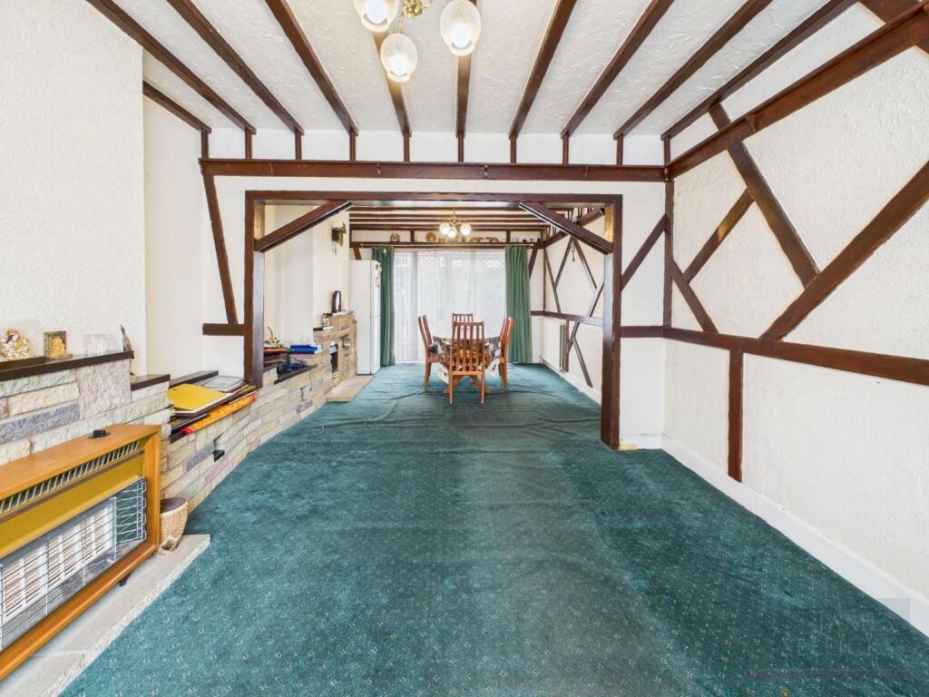 Sitting/Dining Room