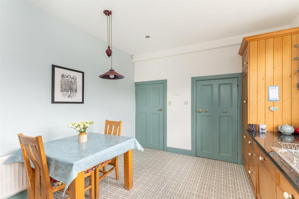 Breakfast Kitchen