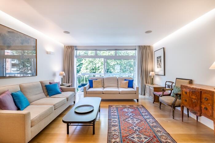 clunie-house-rece...