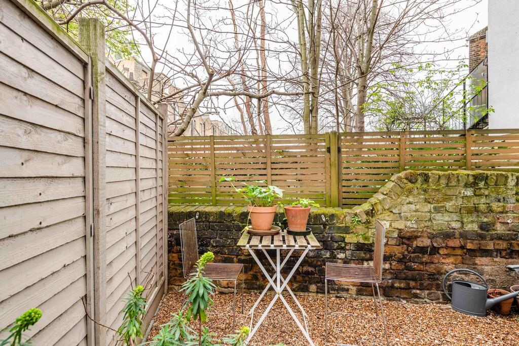 Blurton Rd 1A - L...