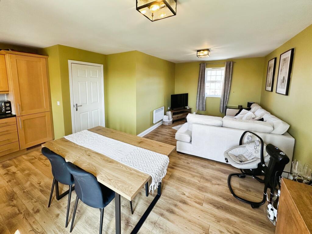 Kitchen/Dining/Lounge