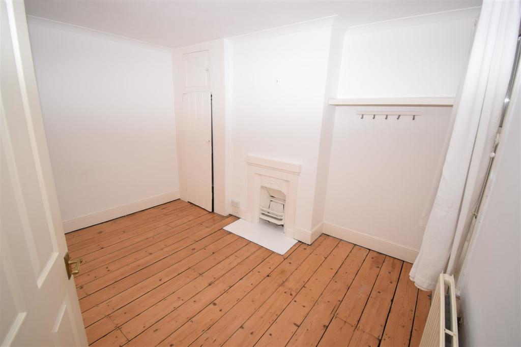2 st johns road (13).JPG