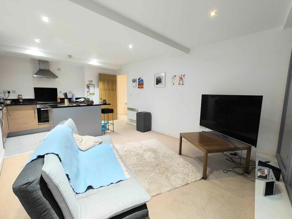 Living Room/Kitchen