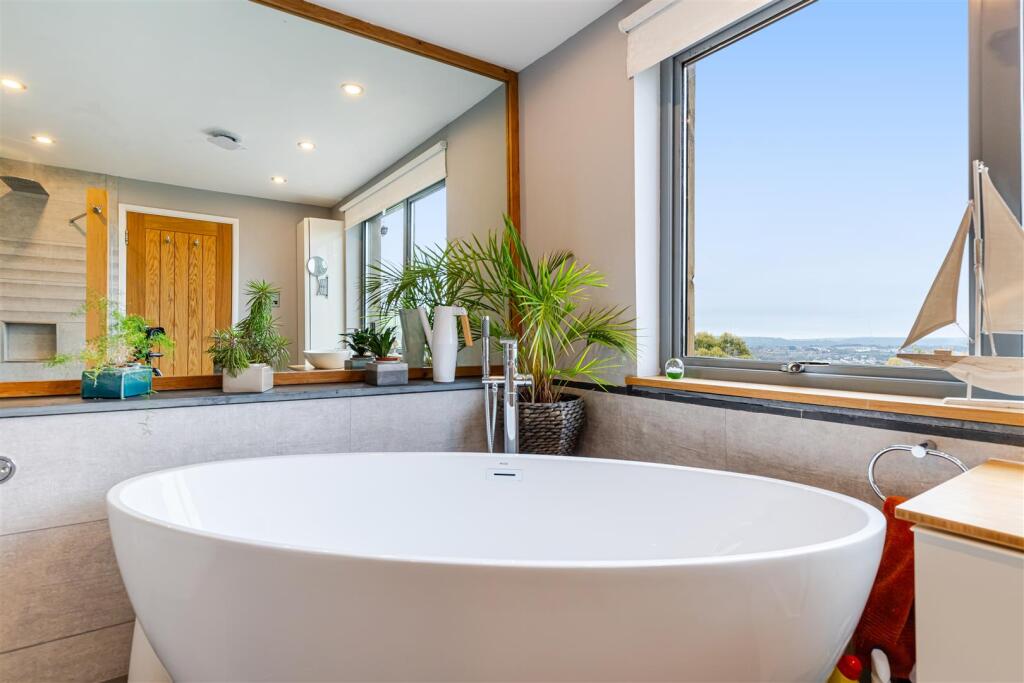 70 - 53 Dunstone Park Road Paignton.jpg