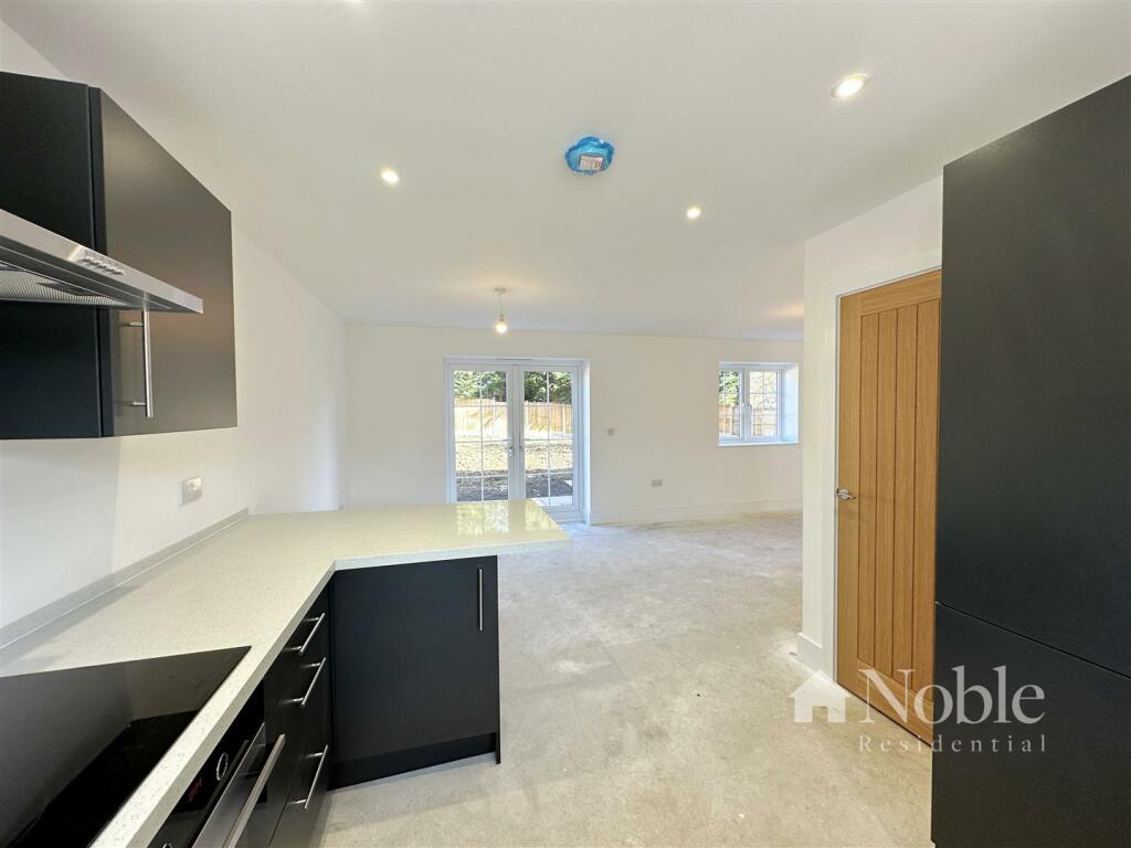 Open Plan Living/Kitchen/Dining Area