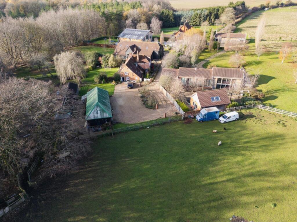 Old Farmhouse Drone (05 of 19).jpg