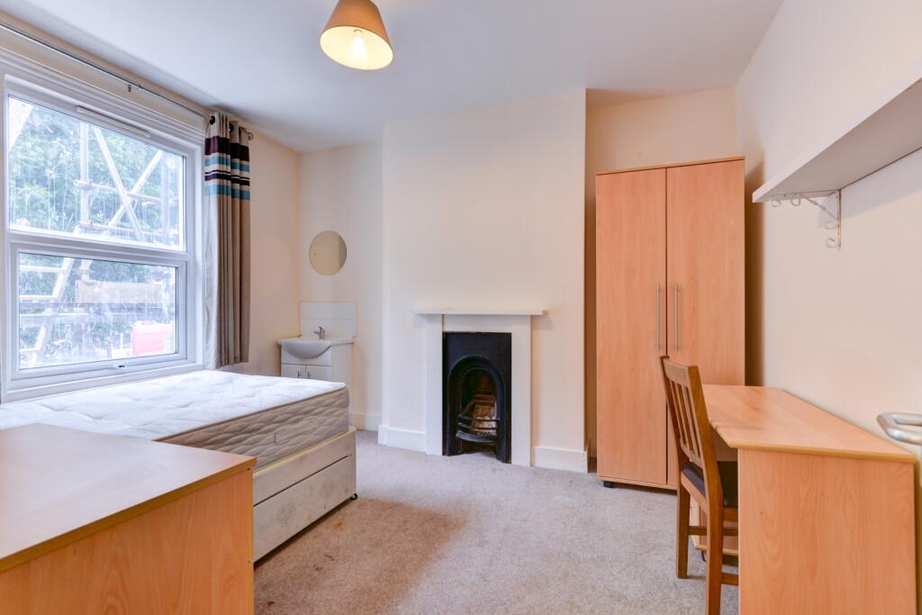 12 Pevensey Road Bedroom 6 (2)