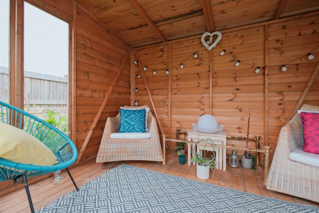 010-3 Burnhead Gardens Carluke ML8 4QL.jpg