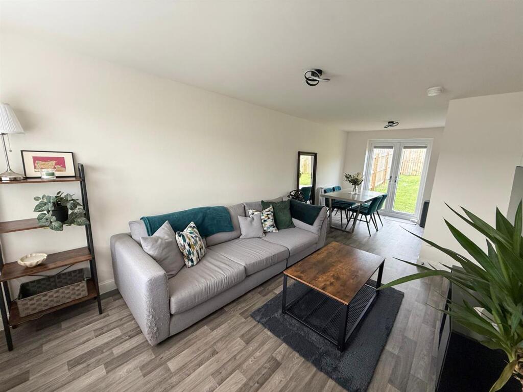 Three Bed Detached in Silsden 10.jpg