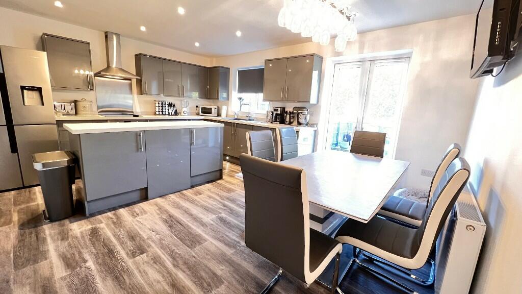 Fitted Kitchen/Diner