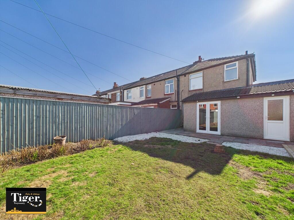 CAM02176G0-PR0518...