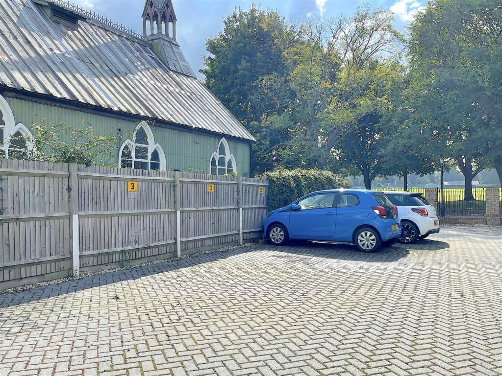 Parking.jpeg