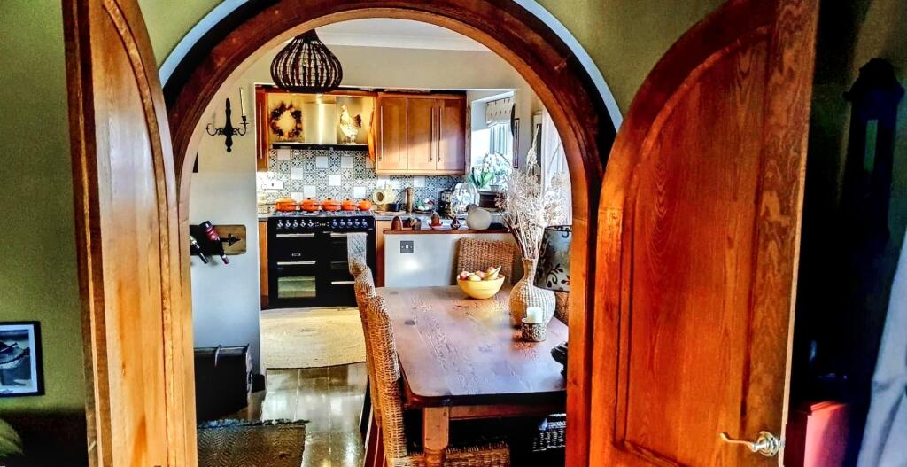 Doors from Living Room To Dining Room