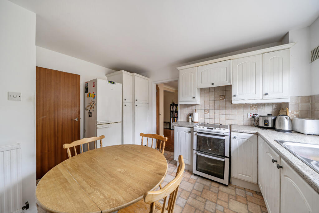 1358550-15-68d2cb...