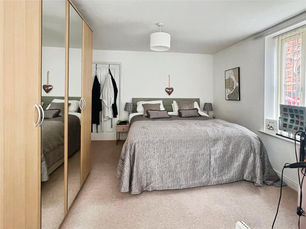 Bed 1