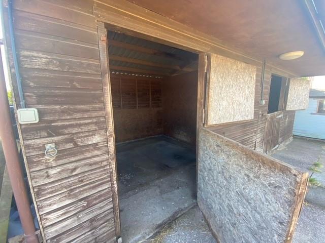 stables 2.jpg