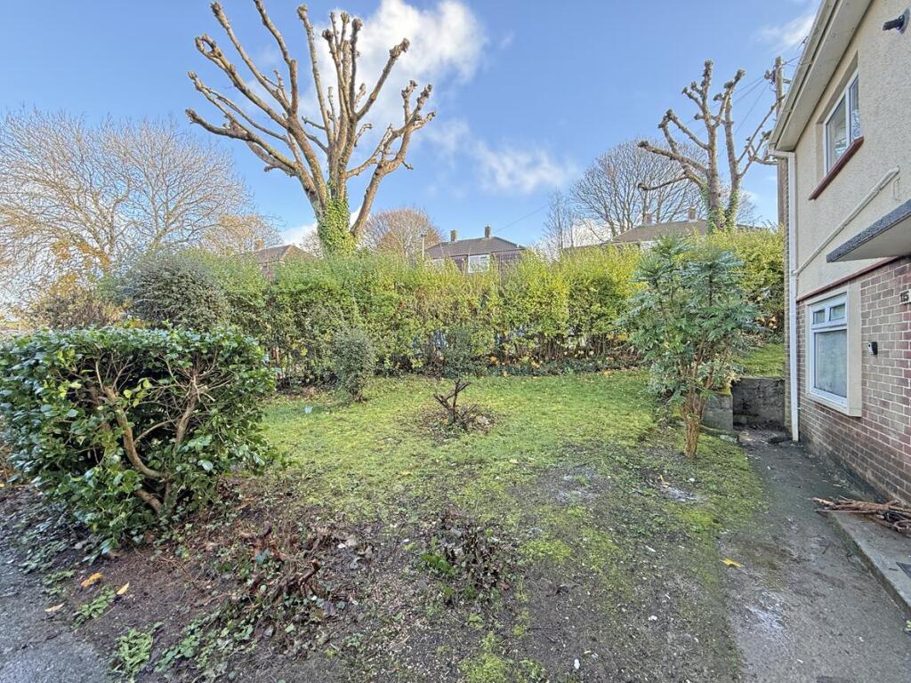 Elgin Crescent 115 - Front Garden.jpg