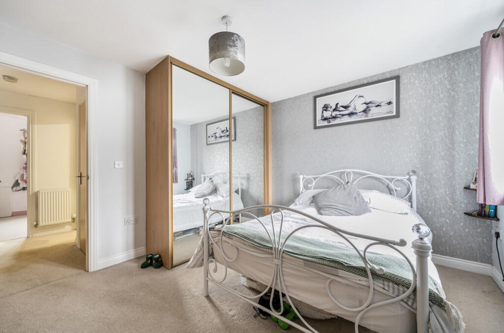 1362368-22-68dfe9...