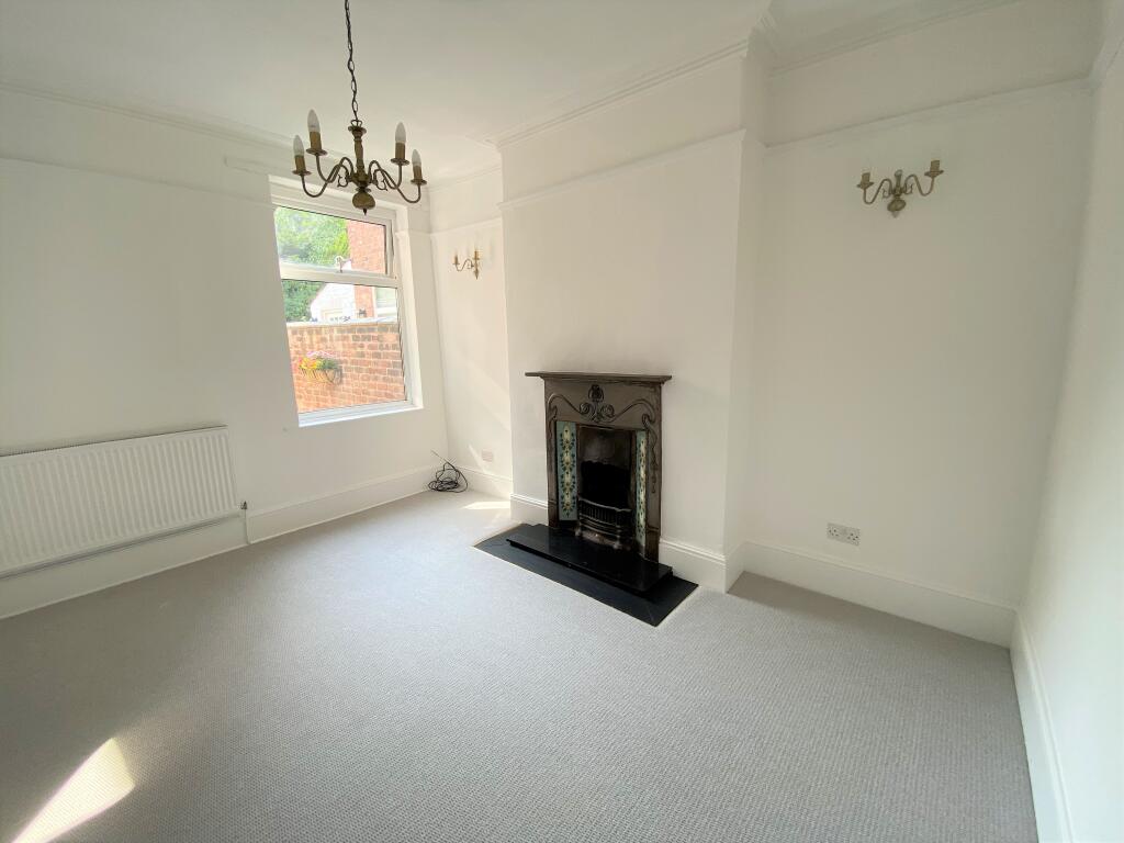 R Dining Room-min.jpg