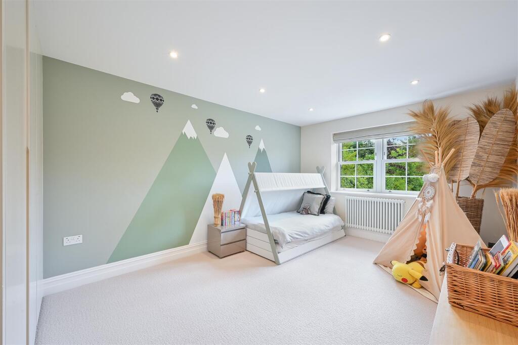 GREEN CURVE, 20- (16).jpg