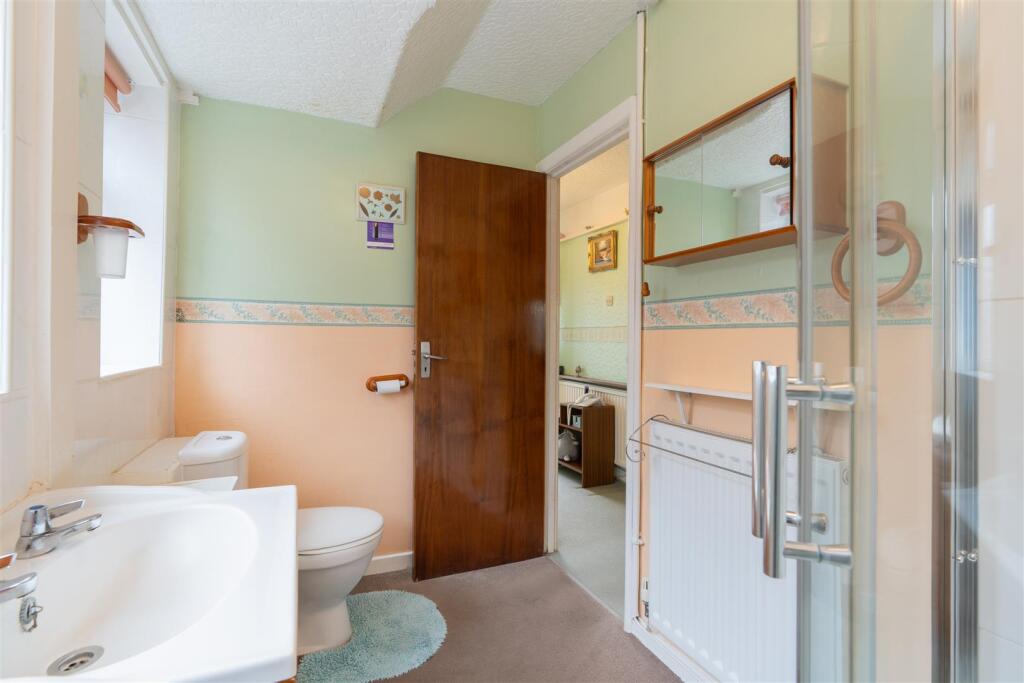 28 Siddington Avenue-22.jpg