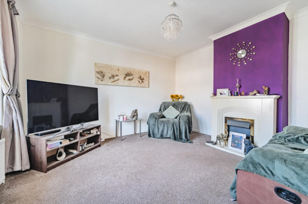 1305719-16-684bed...