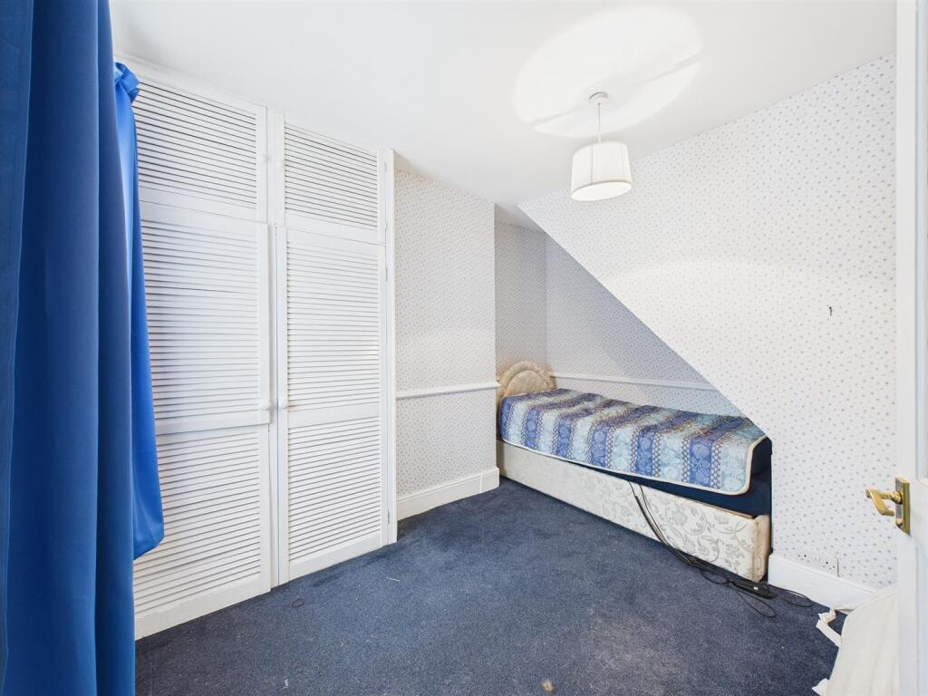 13 - Maldowers Lane.jpg