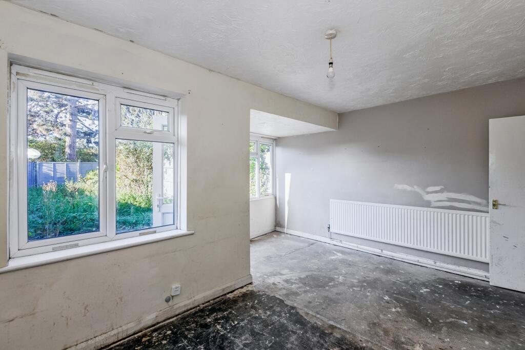 19 Wintringham Road, St. Neots, Cambridgeshire, PE19 1NX