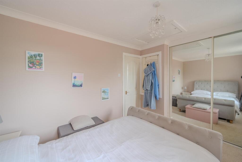 34 Pant Gwyn Close-4.jpg