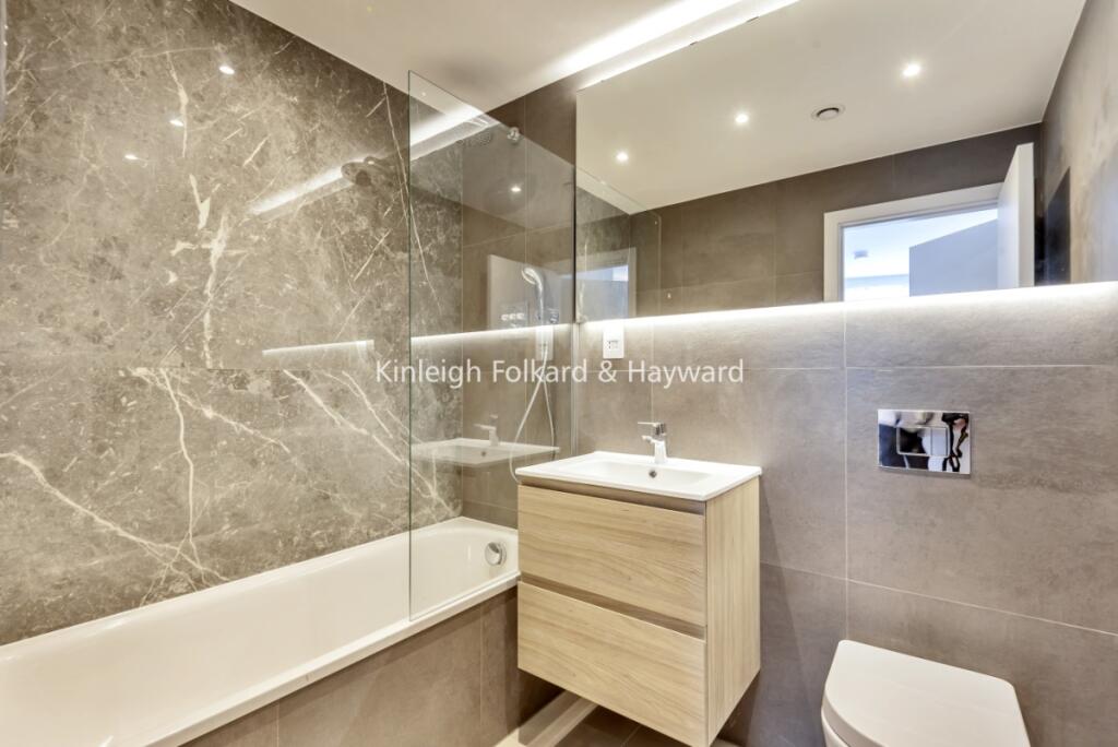 f19974af-85f2-4ded-9