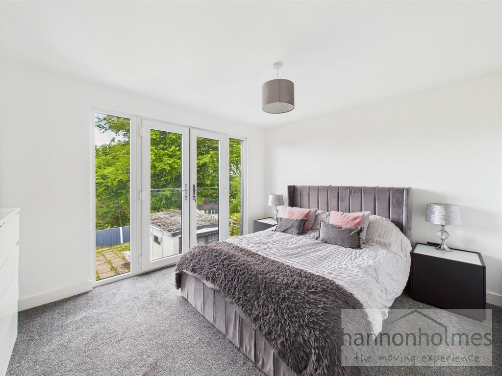 CAM05283G0-PR0048...