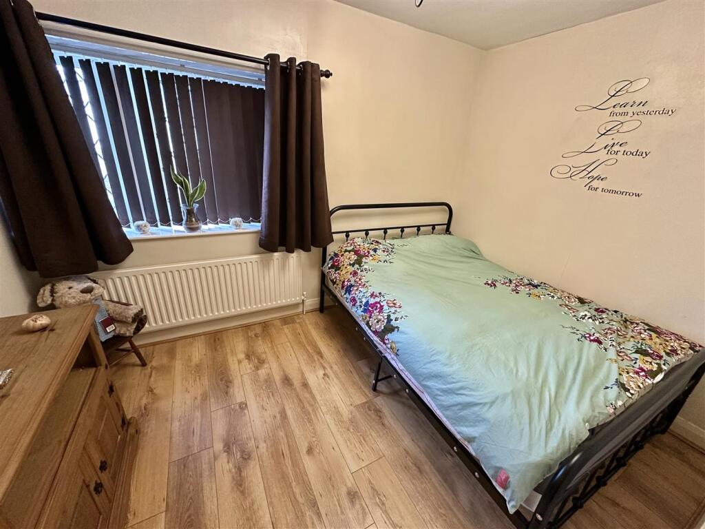 bedroom.jpg