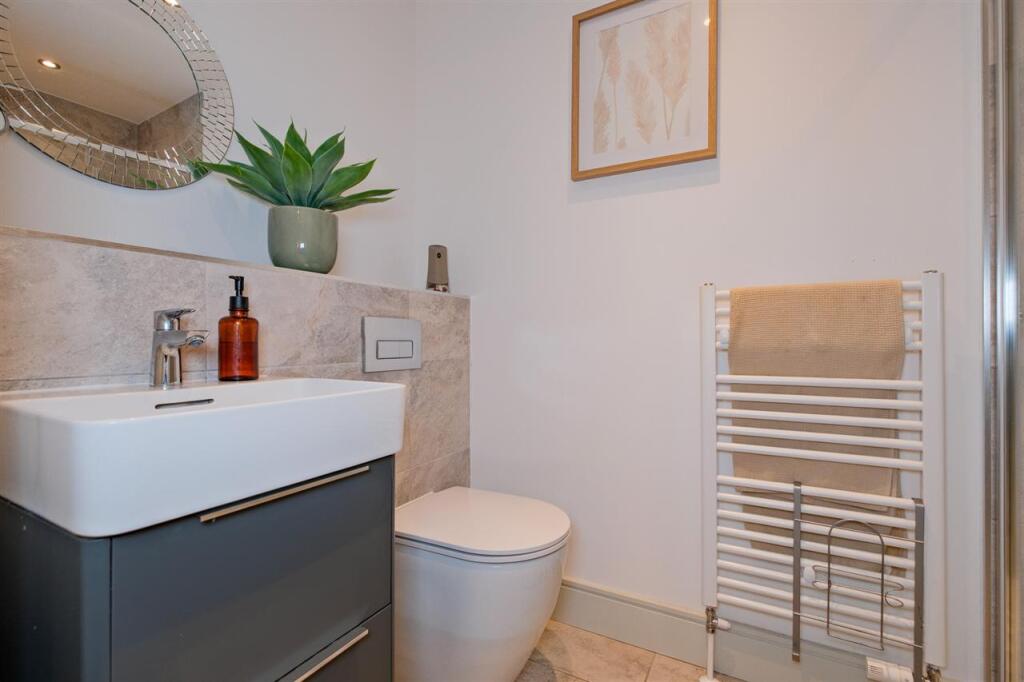 Ensuite