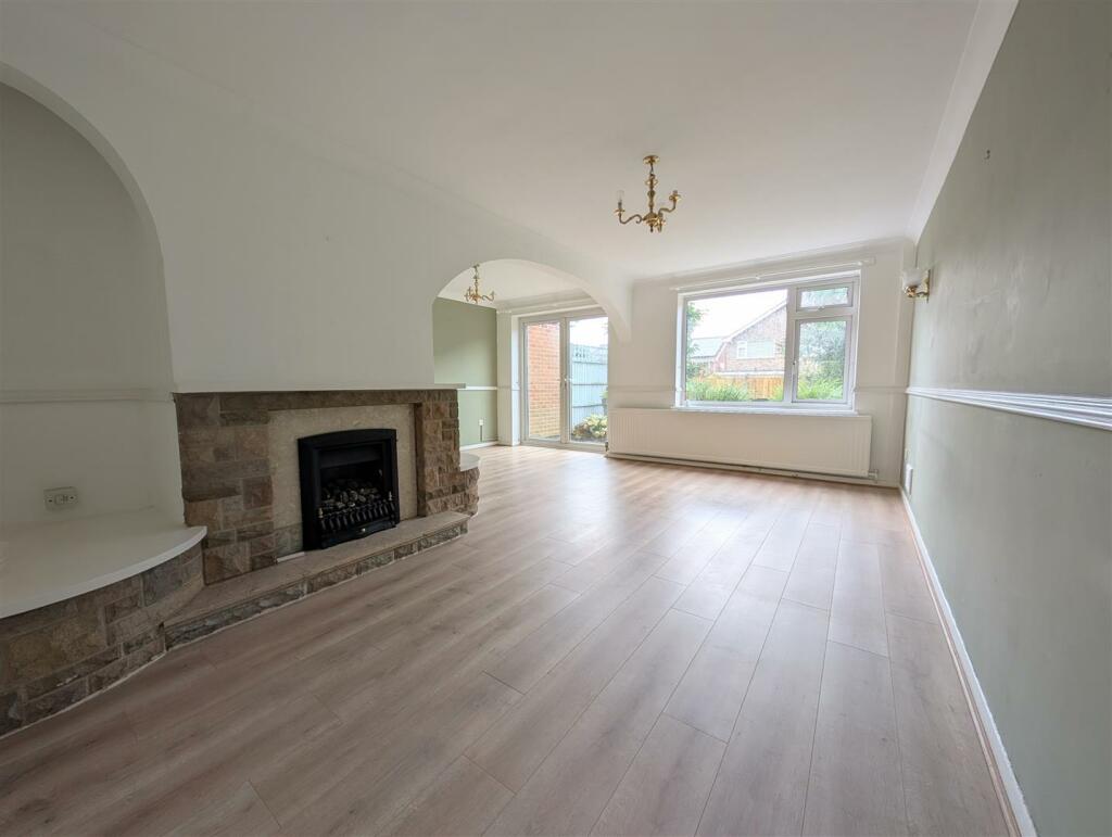 26 Beaumont Avenue, Ashby