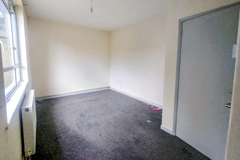 3 Hobbes Close, Malmesbury, Wiltshire, SN16 0DA