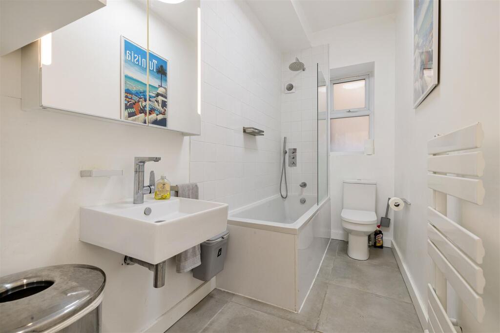 Central Park Road E6